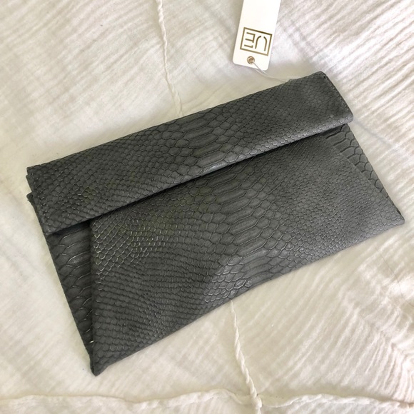 Urban Expressions Handbags - •NWT• urban expressions vegan clutch